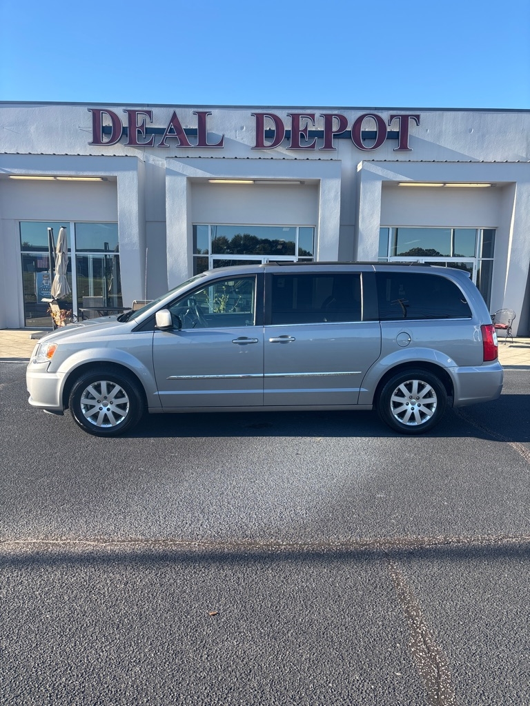 2015 Chrysler Town & Country TOURING