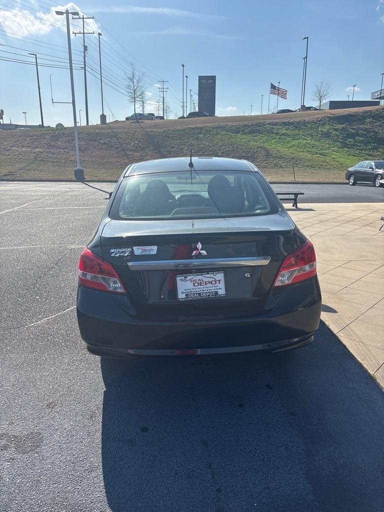 Mitsubishi Mirage G4  2020