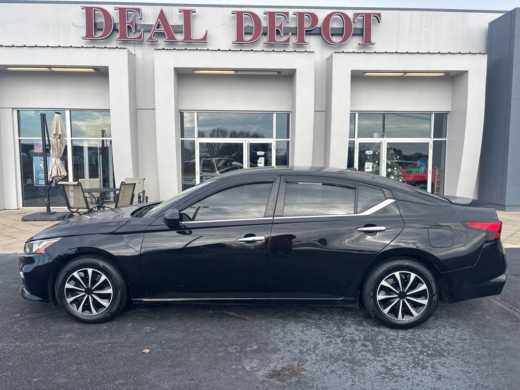 2020 Nissan Altima S's photo