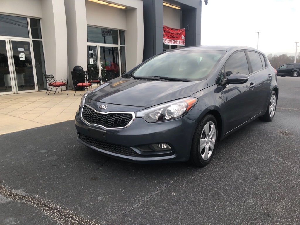 Kia Forte 5-Door  2016