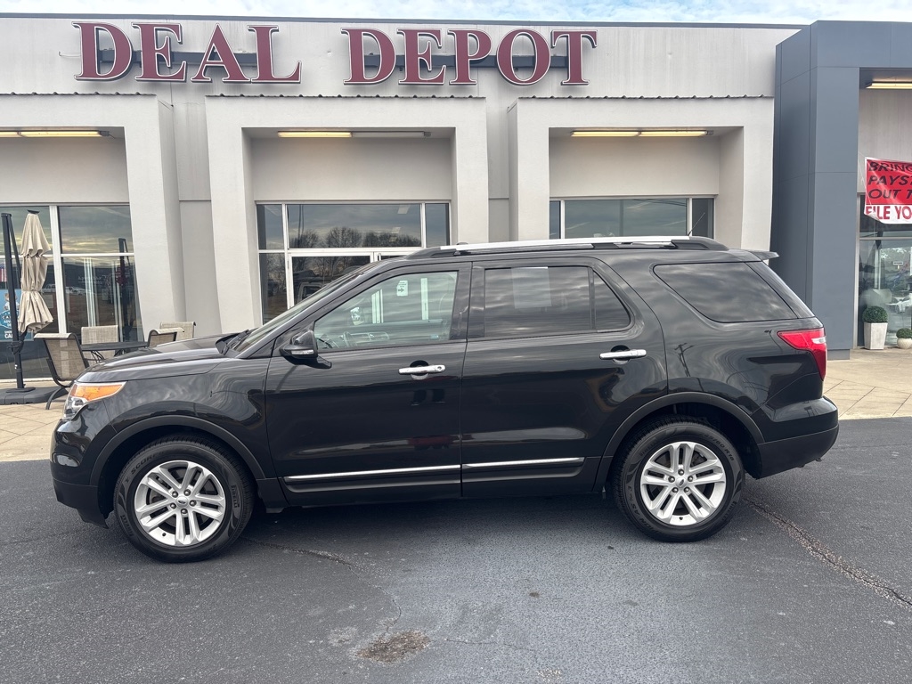 2013 Ford Explorer XLT's photo