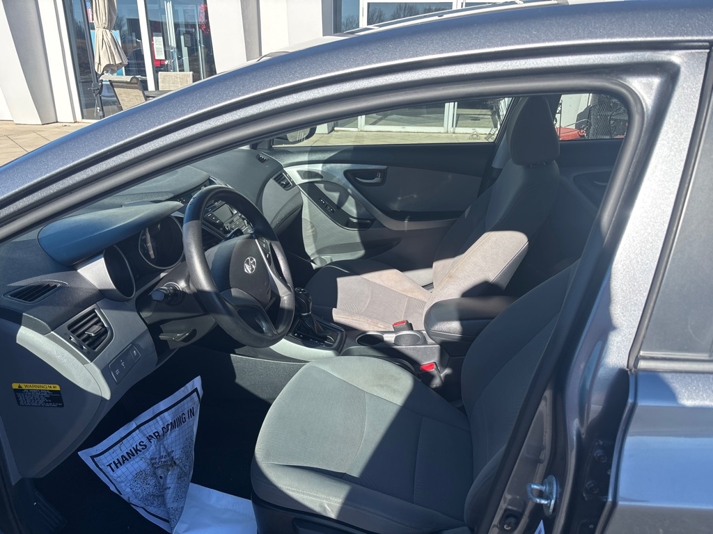 Hyundai Elantra  2016