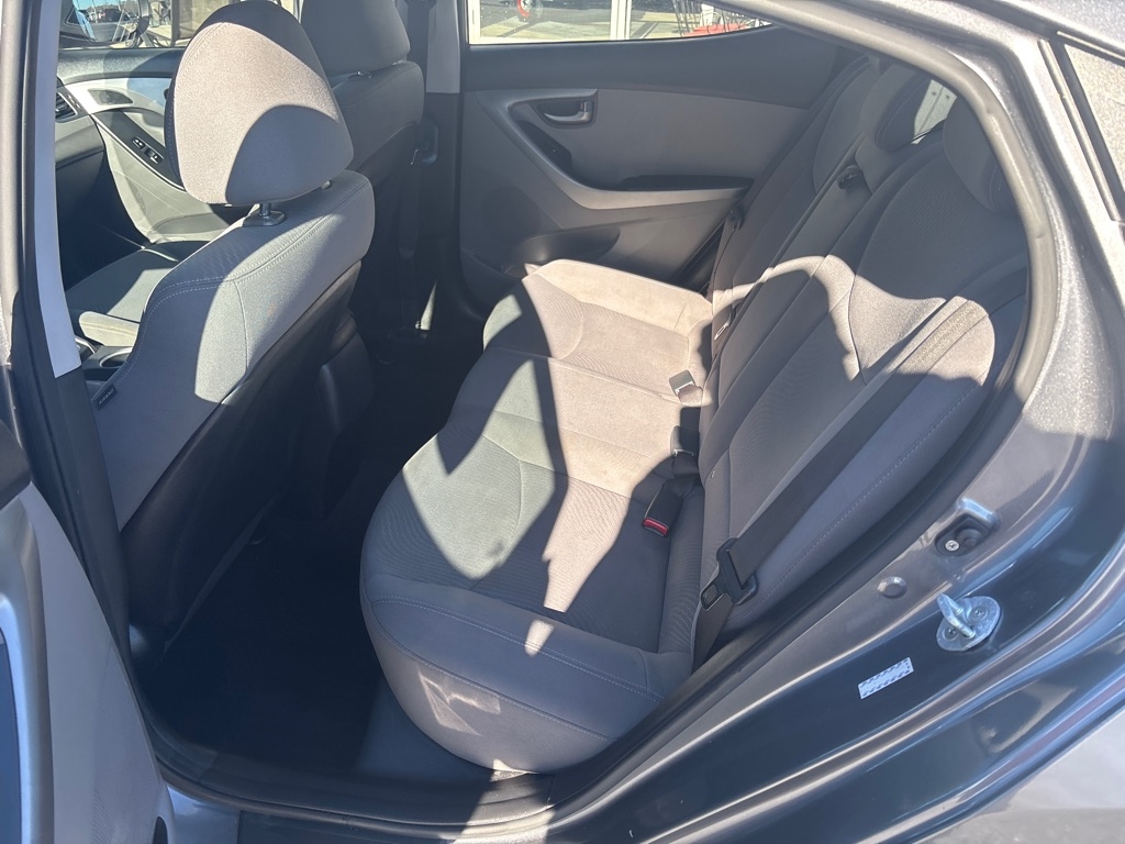 Hyundai Elantra  2016