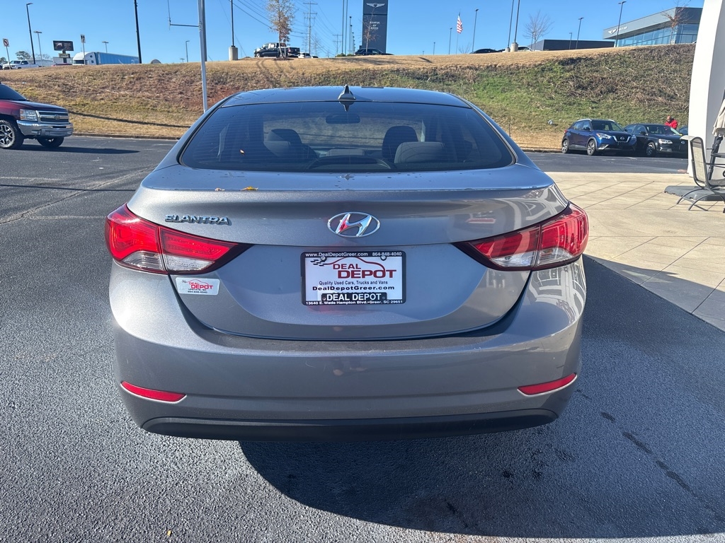 Hyundai Elantra  2016