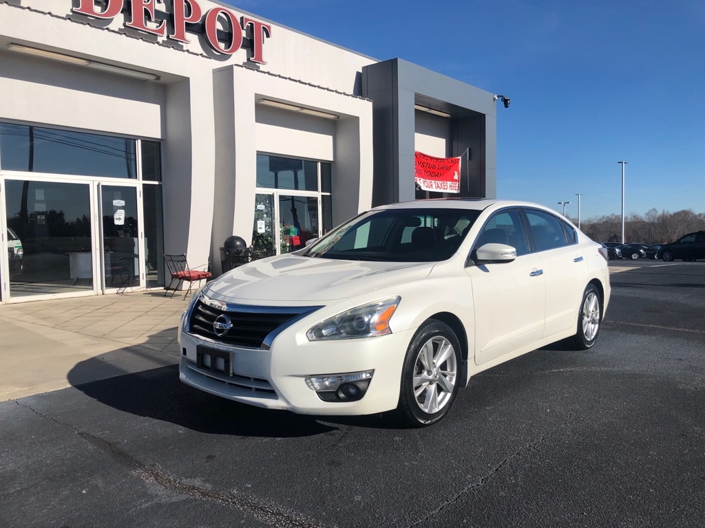 Nissan Altima  2015