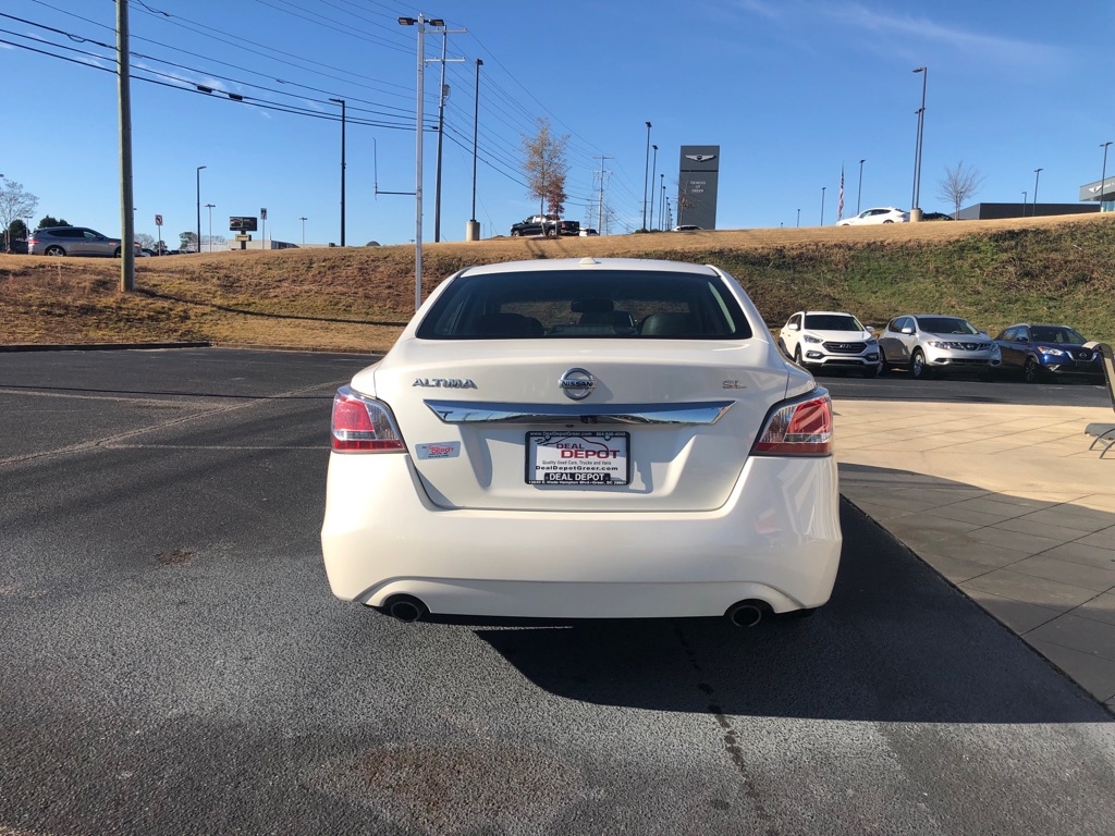 Nissan Altima  2015