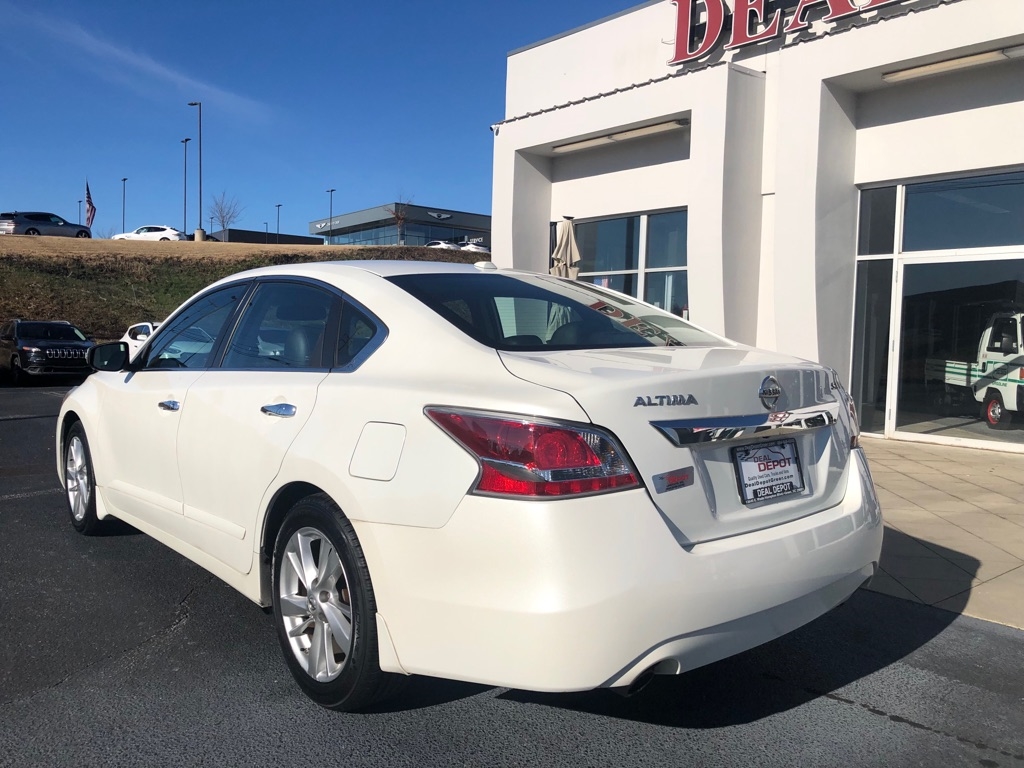Nissan Altima  2015