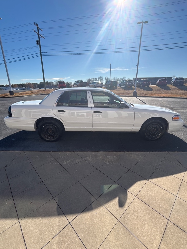 Ford Crown Victoria  2008