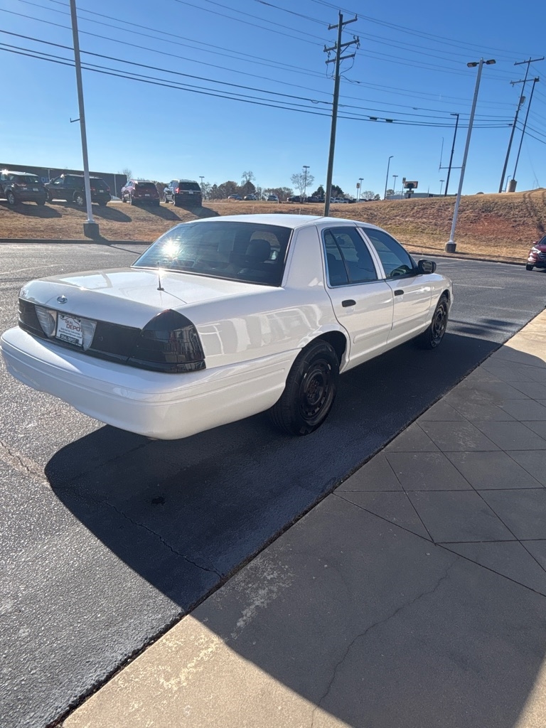 Ford Crown Victoria  2008