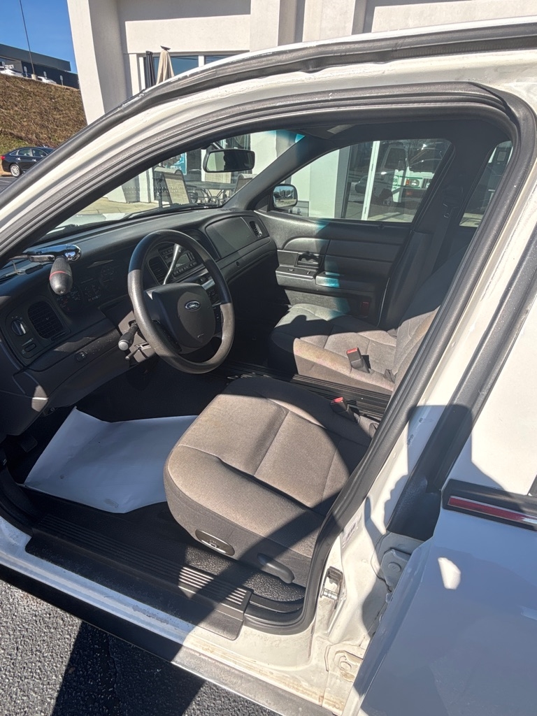 Ford Crown Victoria  2008