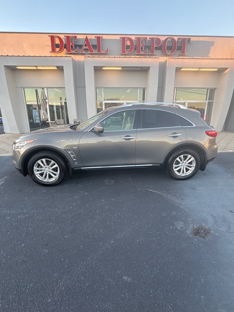 Infiniti QX70  2015