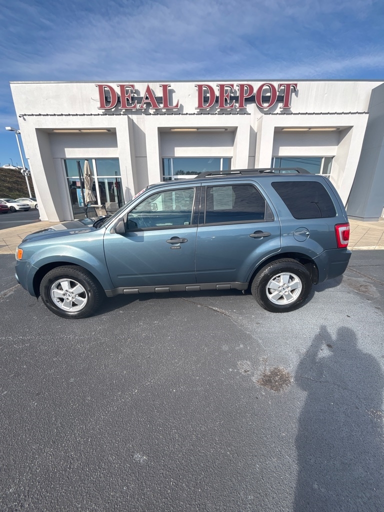 Ford Escape  2010