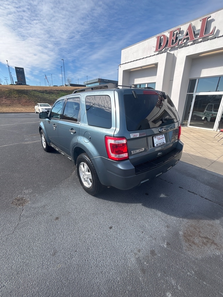 Ford Escape  2010