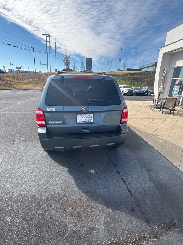Ford Escape  2010