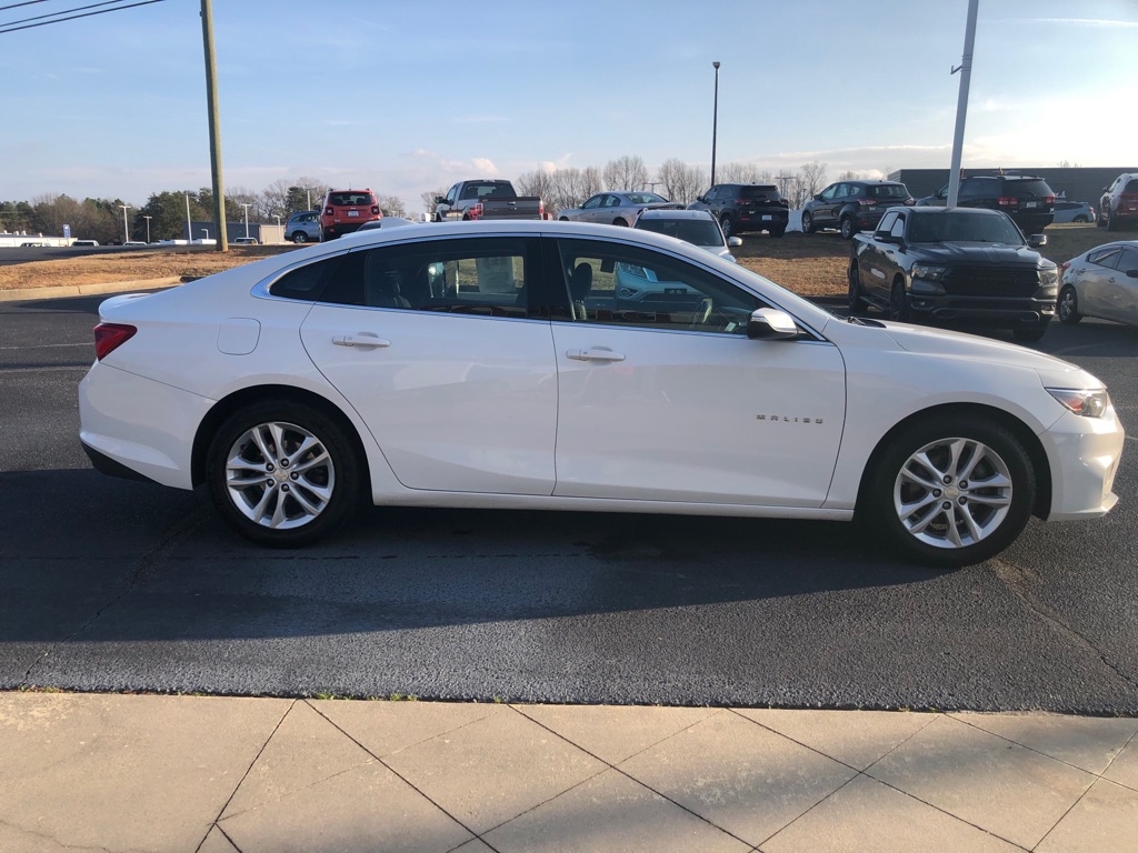 Chevrolet Malibu  2017