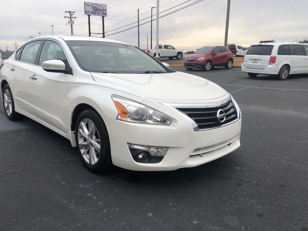 Nissan Altima  2015