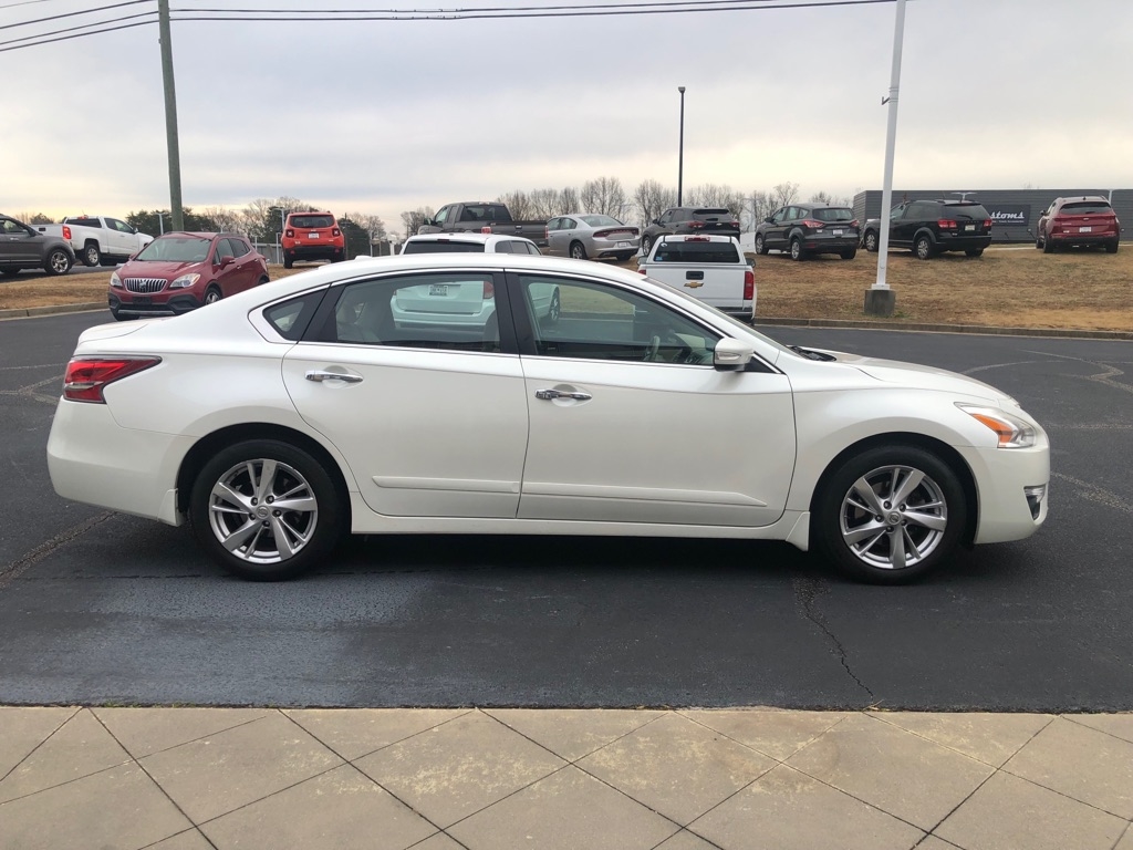 Nissan Altima  2015