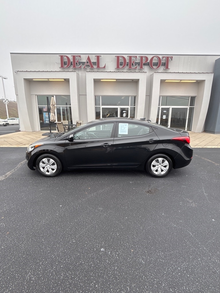 Hyundai Elantra  2016