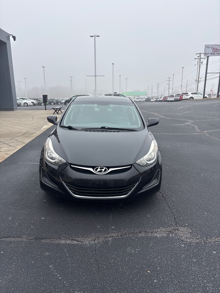 Hyundai Elantra  2016