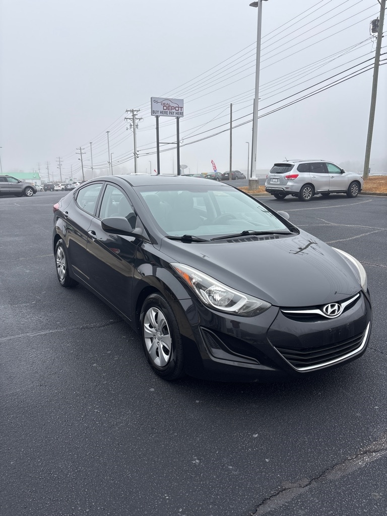 Hyundai Elantra  2016