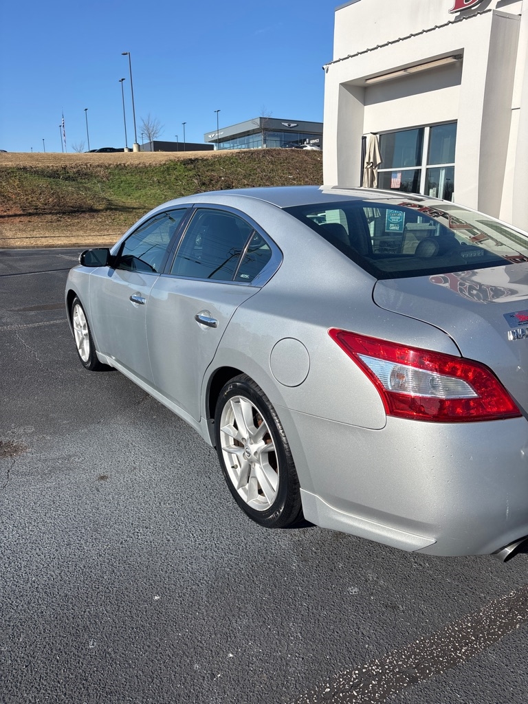 Nissan Maxima  2009
