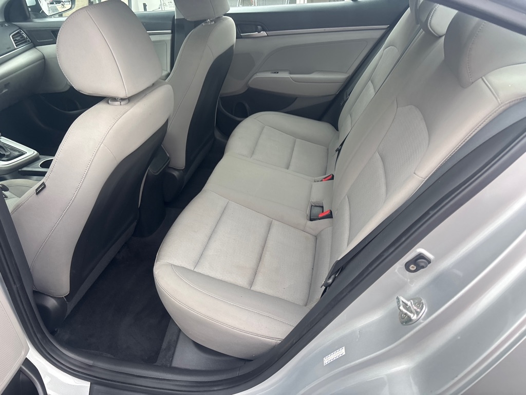 Hyundai Elantra  2017