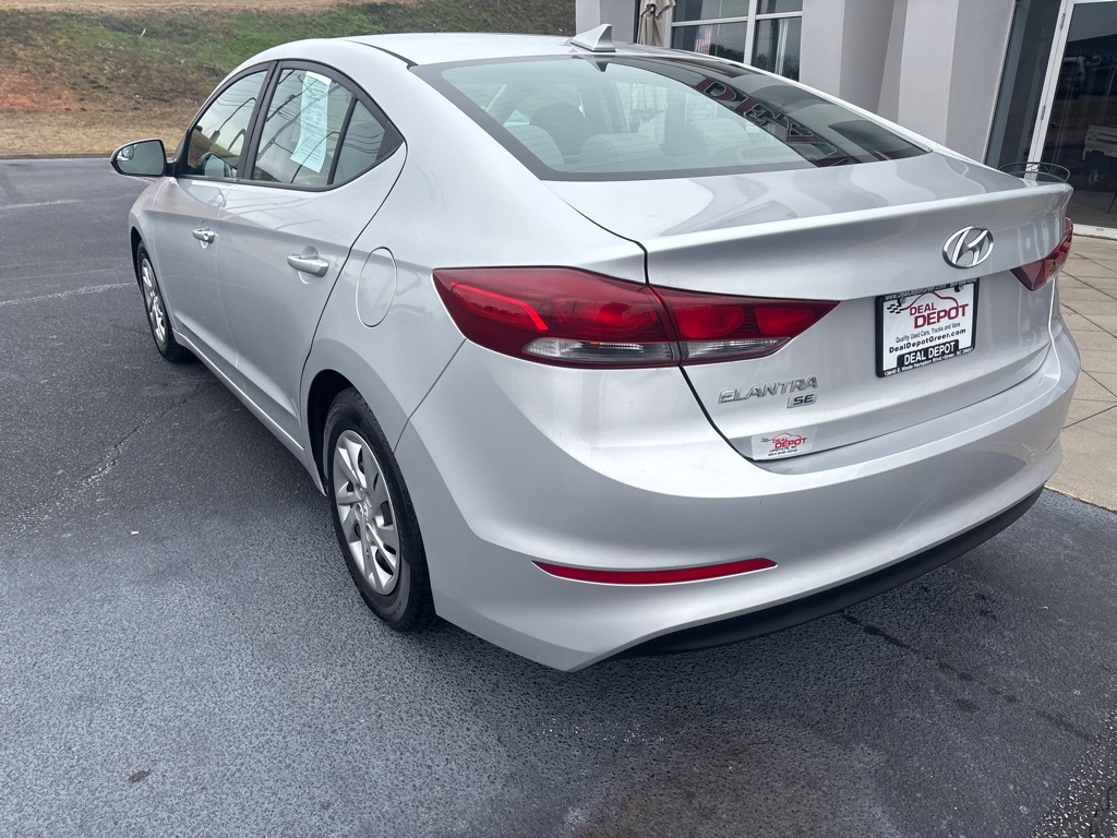 Hyundai Elantra  2017