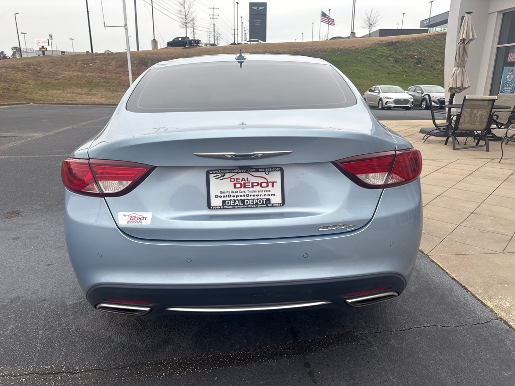Chrysler 200  2015