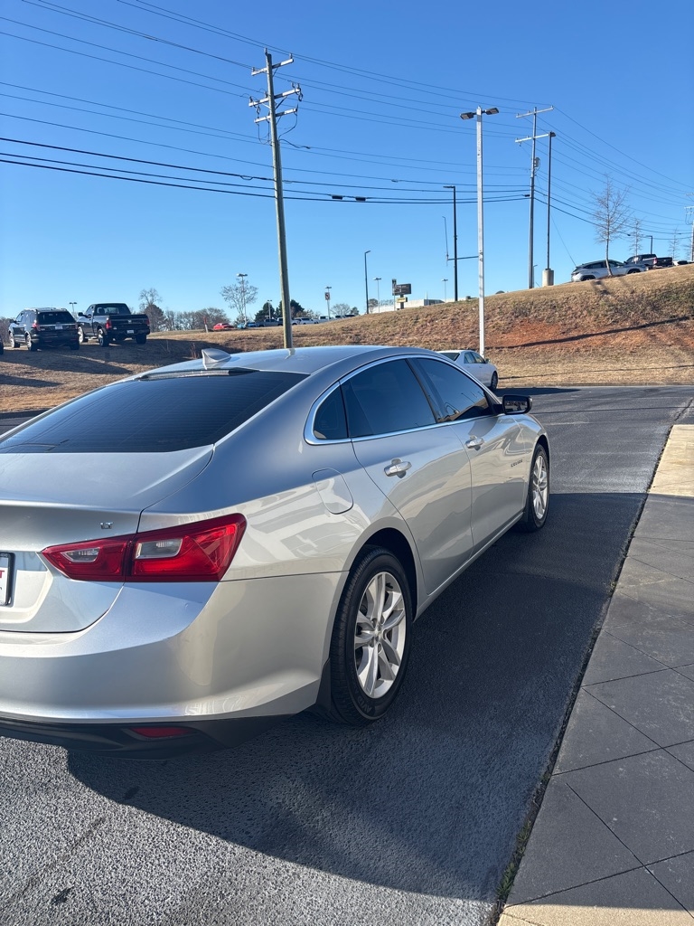Chevrolet Malibu  2016