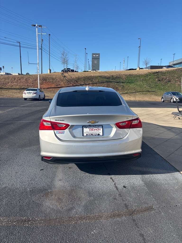 Chevrolet Malibu  2016