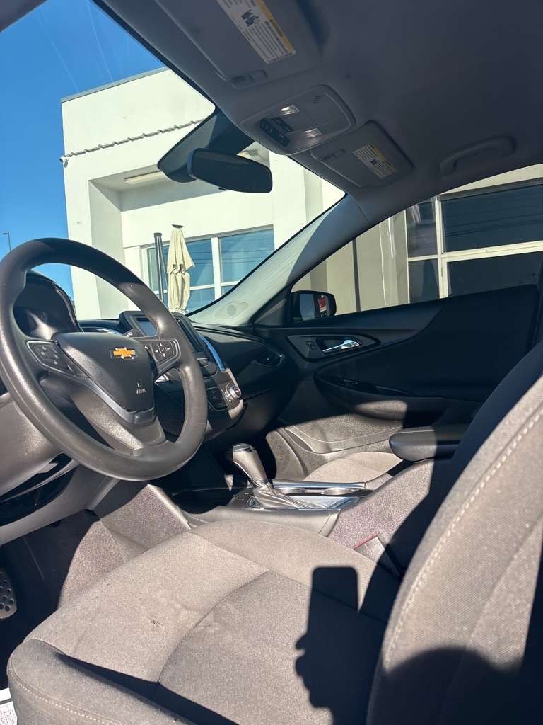 Chevrolet Malibu  2016