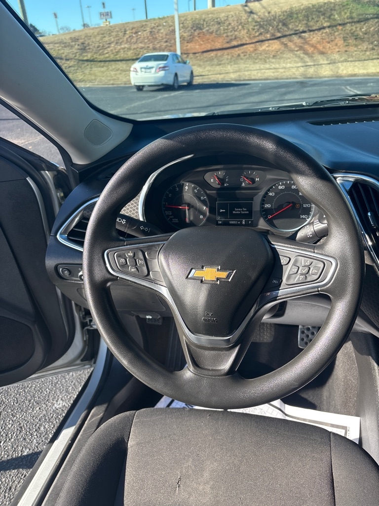 Chevrolet Malibu  2016