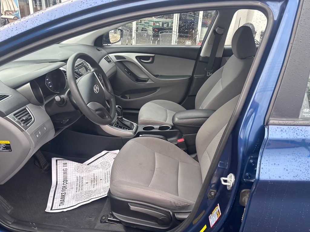 Hyundai Elantra  2016