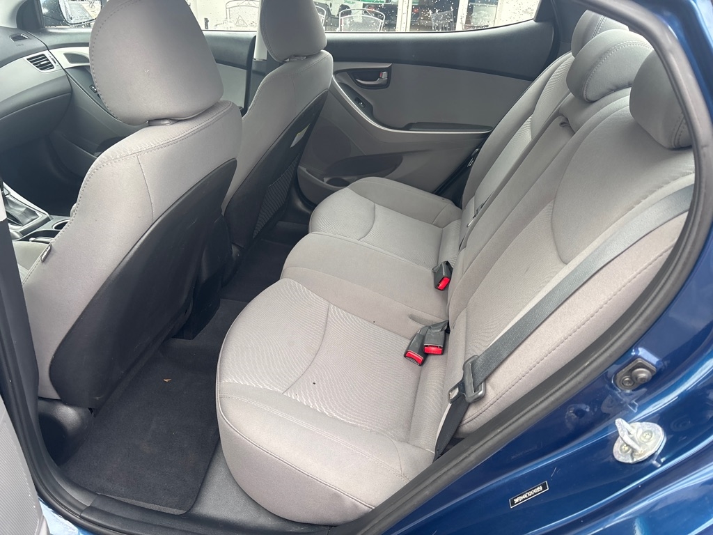 Hyundai Elantra  2016