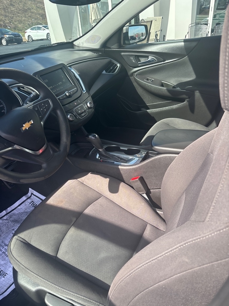 Chevrolet Malibu  2018