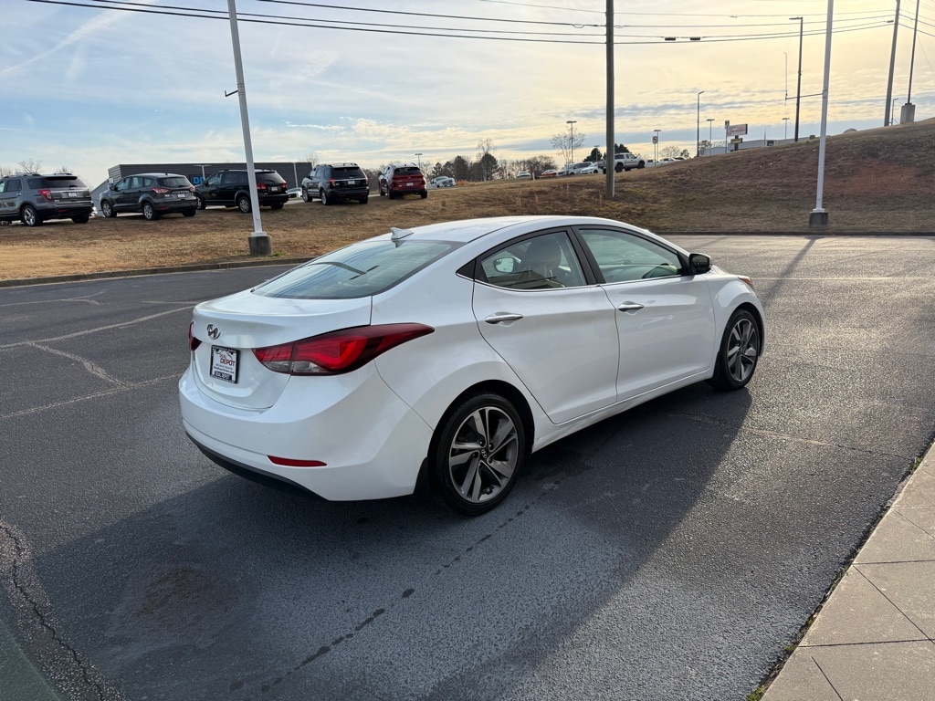 Hyundai Elantra  2015