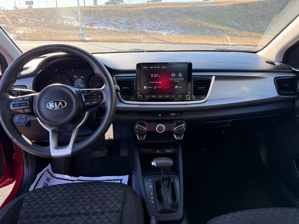 Kia Rio  2021