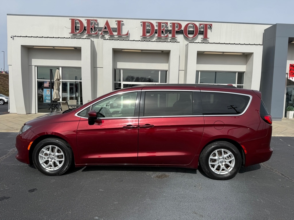 2020 Chrysler Voyager LXI
