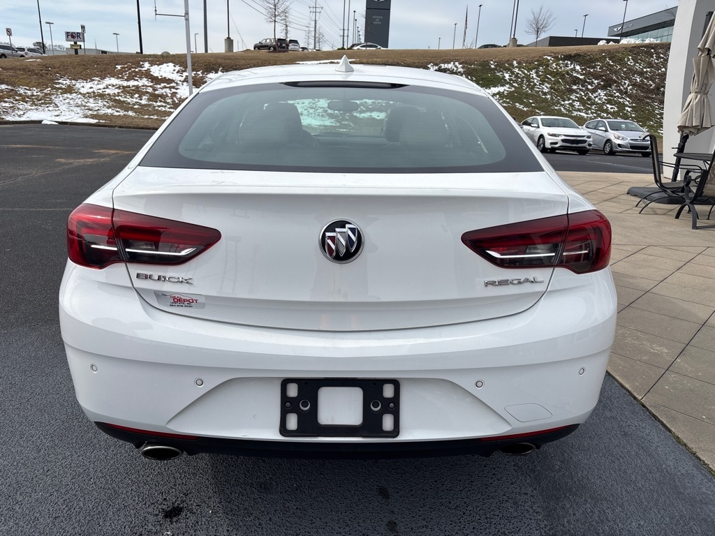 Buick Regal  2018