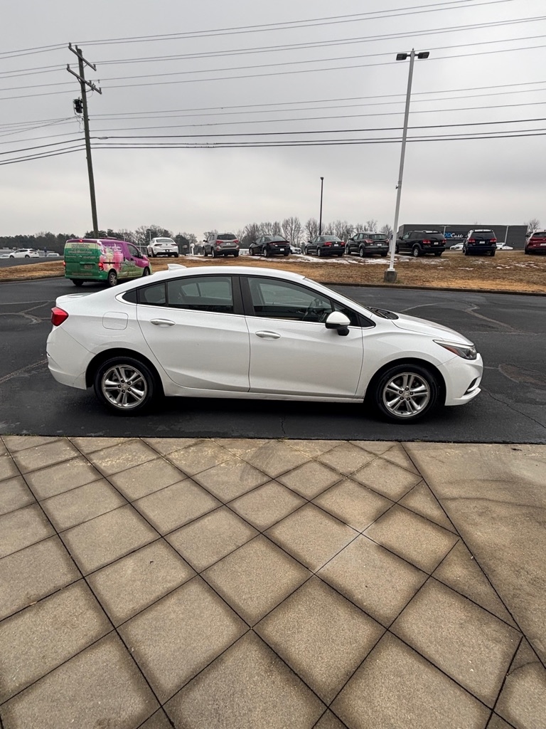 Chevrolet Cruze  2018