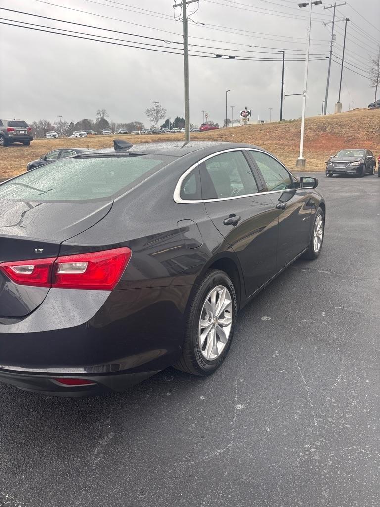 Chevrolet Malibu  2023