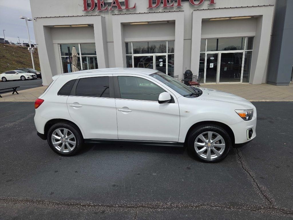 Mitsubishi Outlander Sport  2015