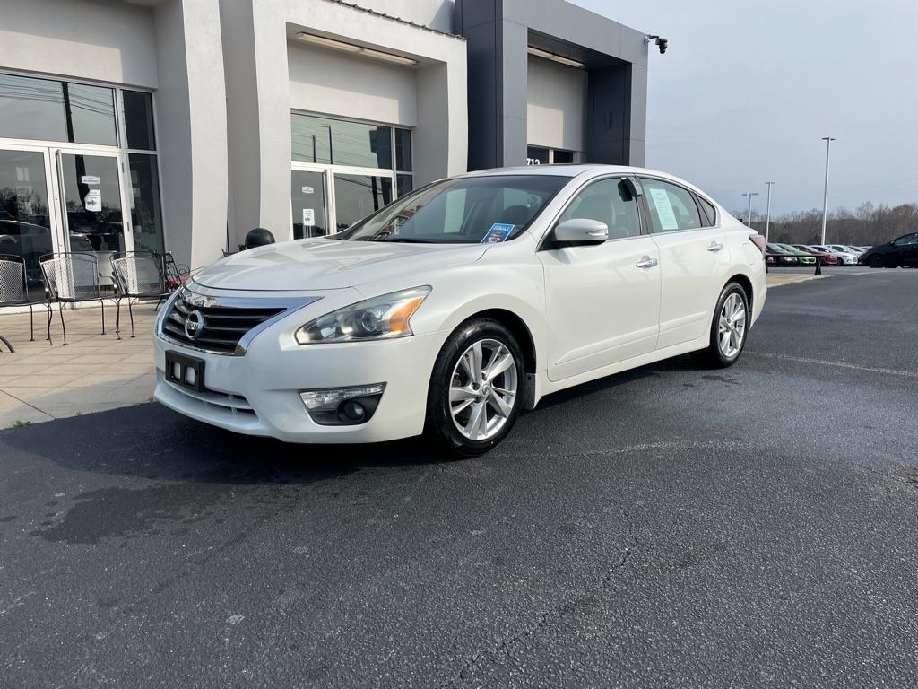 Nissan Altima  2015