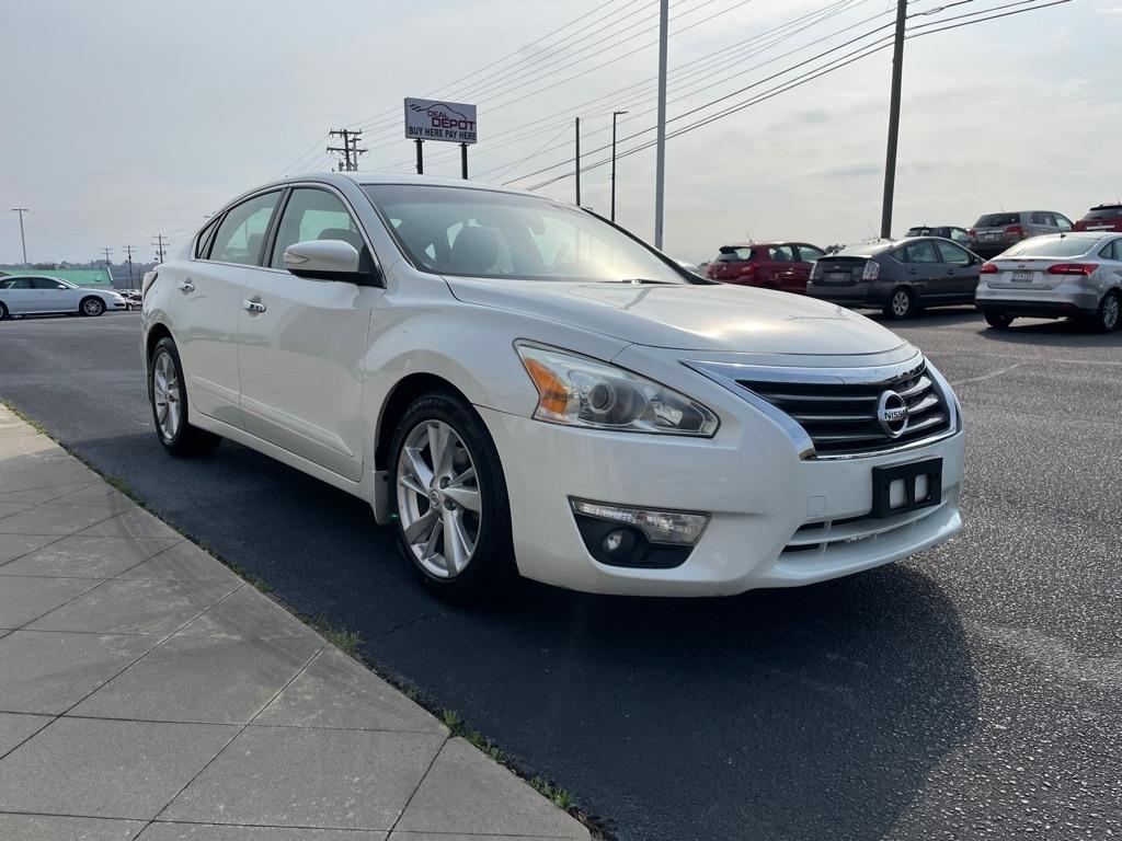 Nissan Altima  2015