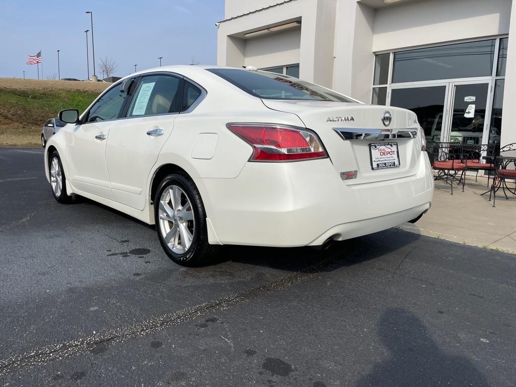 Nissan Altima  2015
