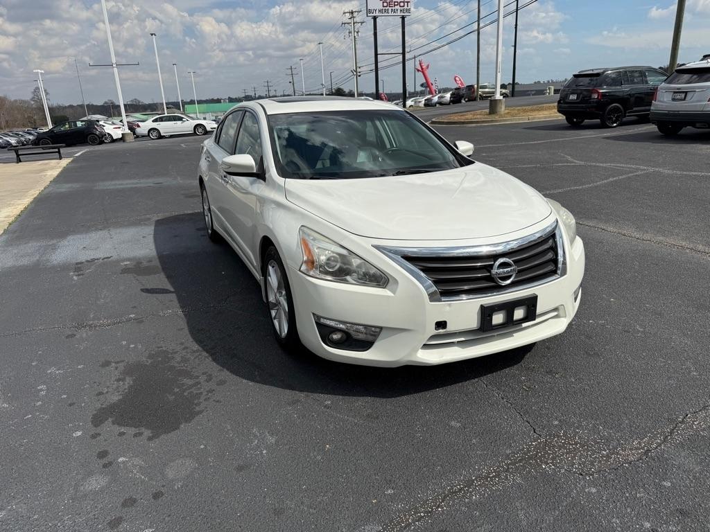 Nissan Altima  2015