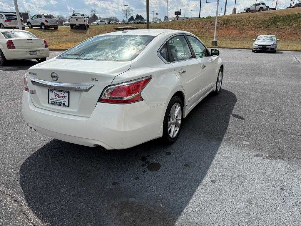 Nissan Altima  2015