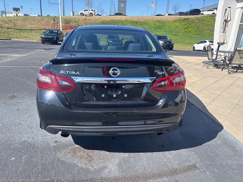 Nissan Altima  2017