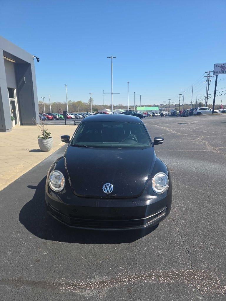 Volkswagen Beetle  2012