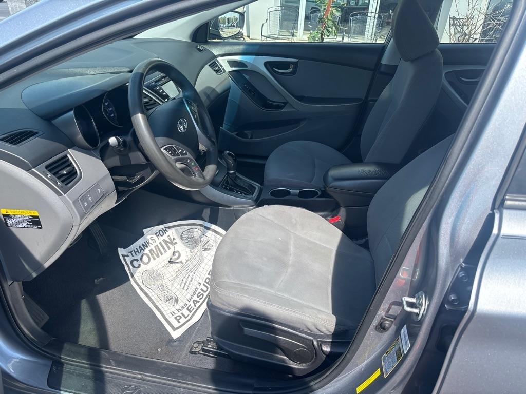 Hyundai Elantra  2015